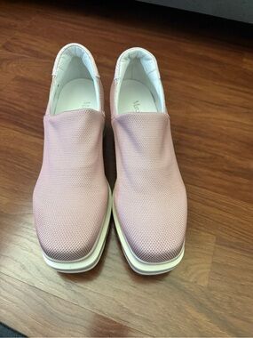 Women's Slip-On Wedge Sneakers in Light Pink